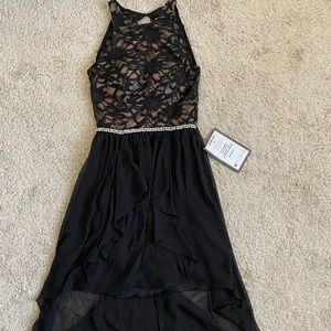 Never worn, great condition!